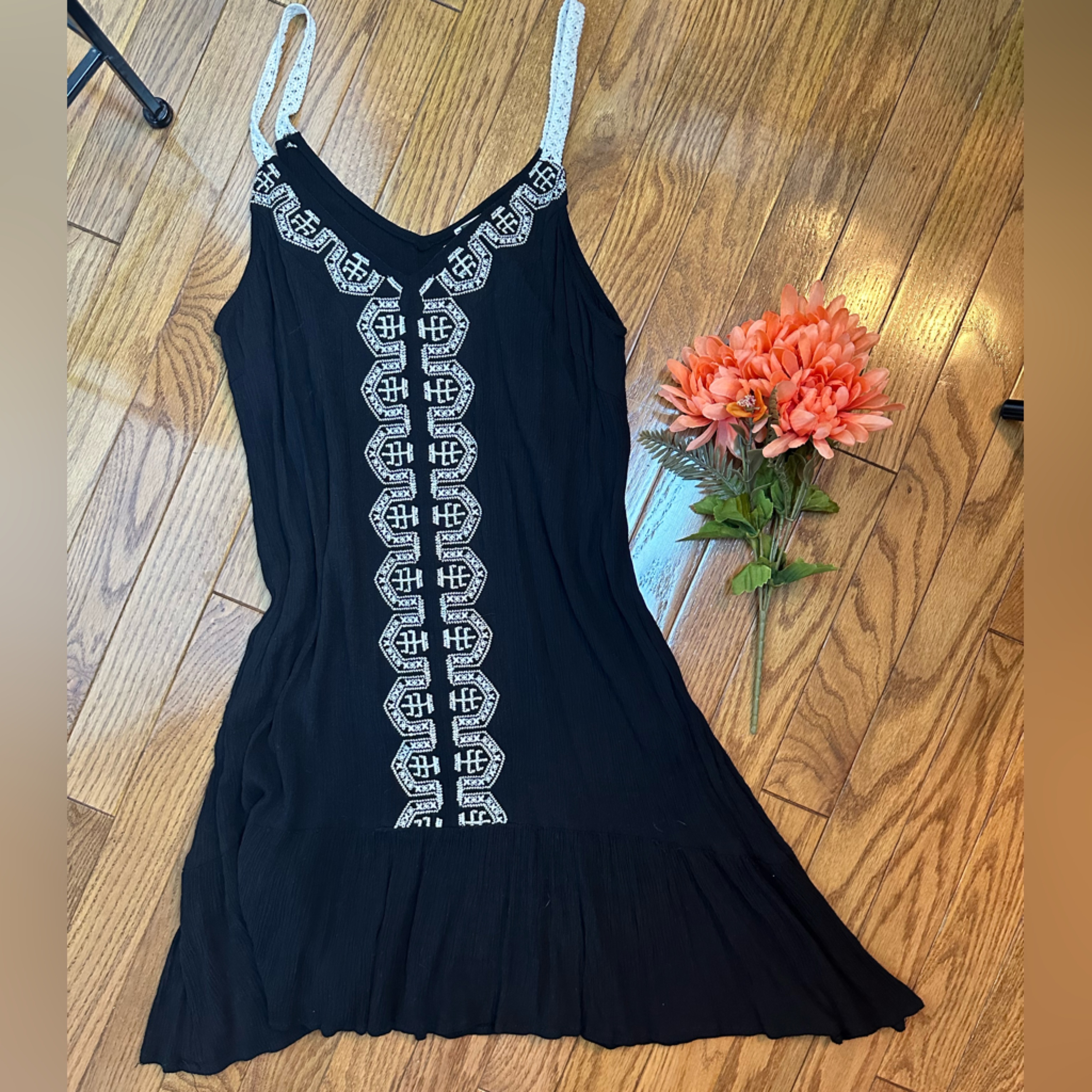 Black Yahada Dress With White Embroidery - Size Small